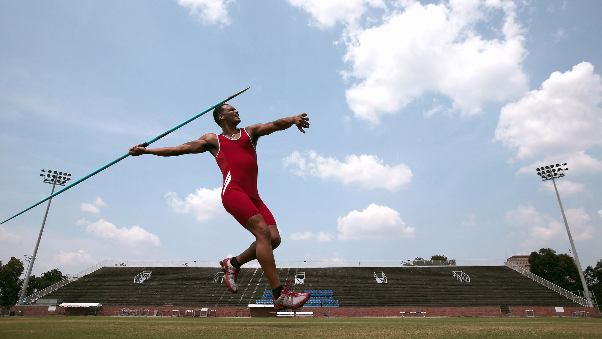 体育新闻中心推动智慧健身平台内容对接工程，智慧体育建设
